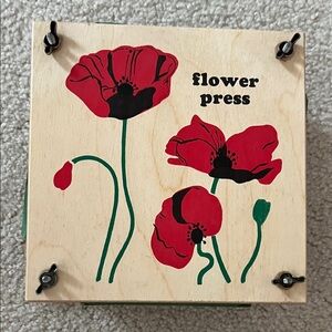 Lillian Vernon 1986 -Wooden Flower Press - hardly used